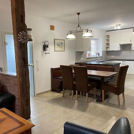Charmante Ferienwohnung In Idyllischer Lage Jever Buitenkant foto