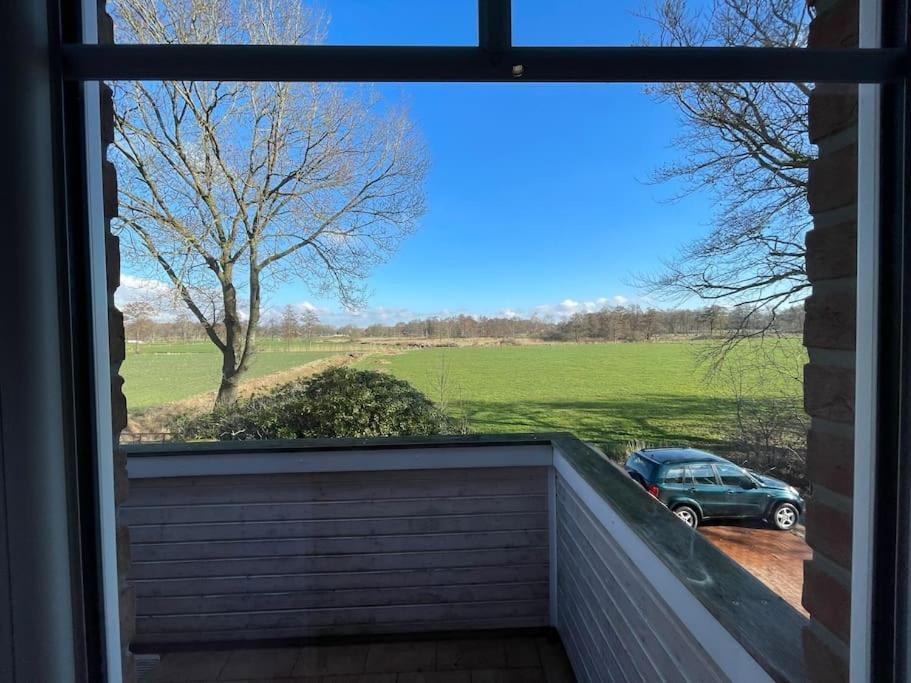 Charmante Ferienwohnung In Idyllischer Lage Jever Buitenkant foto